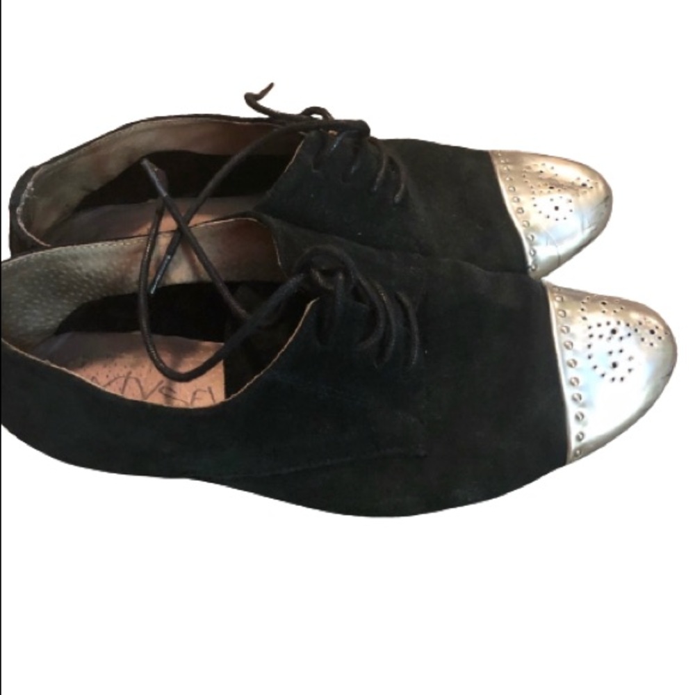 Made in Spain Black soft suede Oxford shoes with silver toes